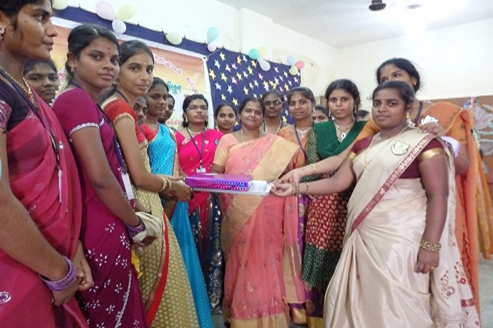 https://cache.careers360.mobi/media/colleges/social-media/media-gallery/13381/2021/3/17/Techers day celebration of Thirumurugan Arts and Science College for Women Thiruvallur_others.jpg